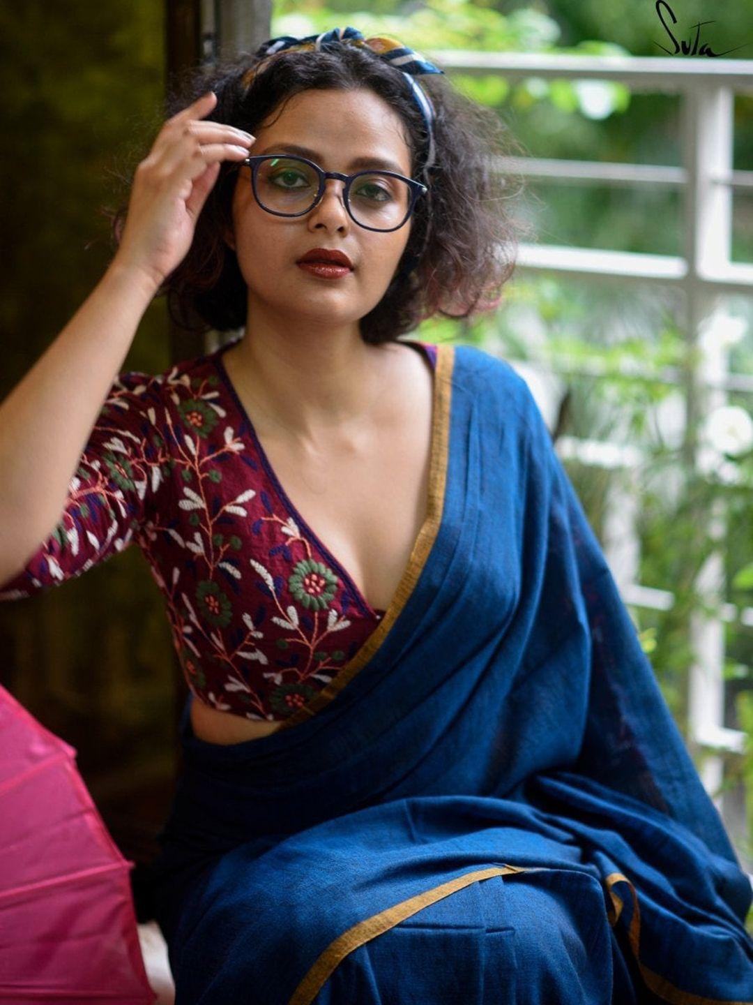 suta women maroon hand embroidered cotton saree blouse