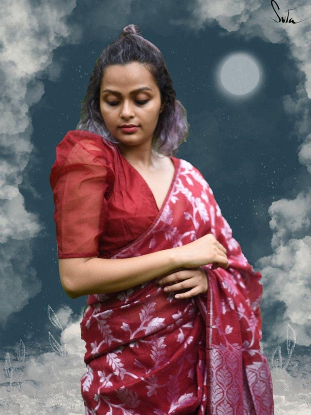 suta women maroon solid saree blouse