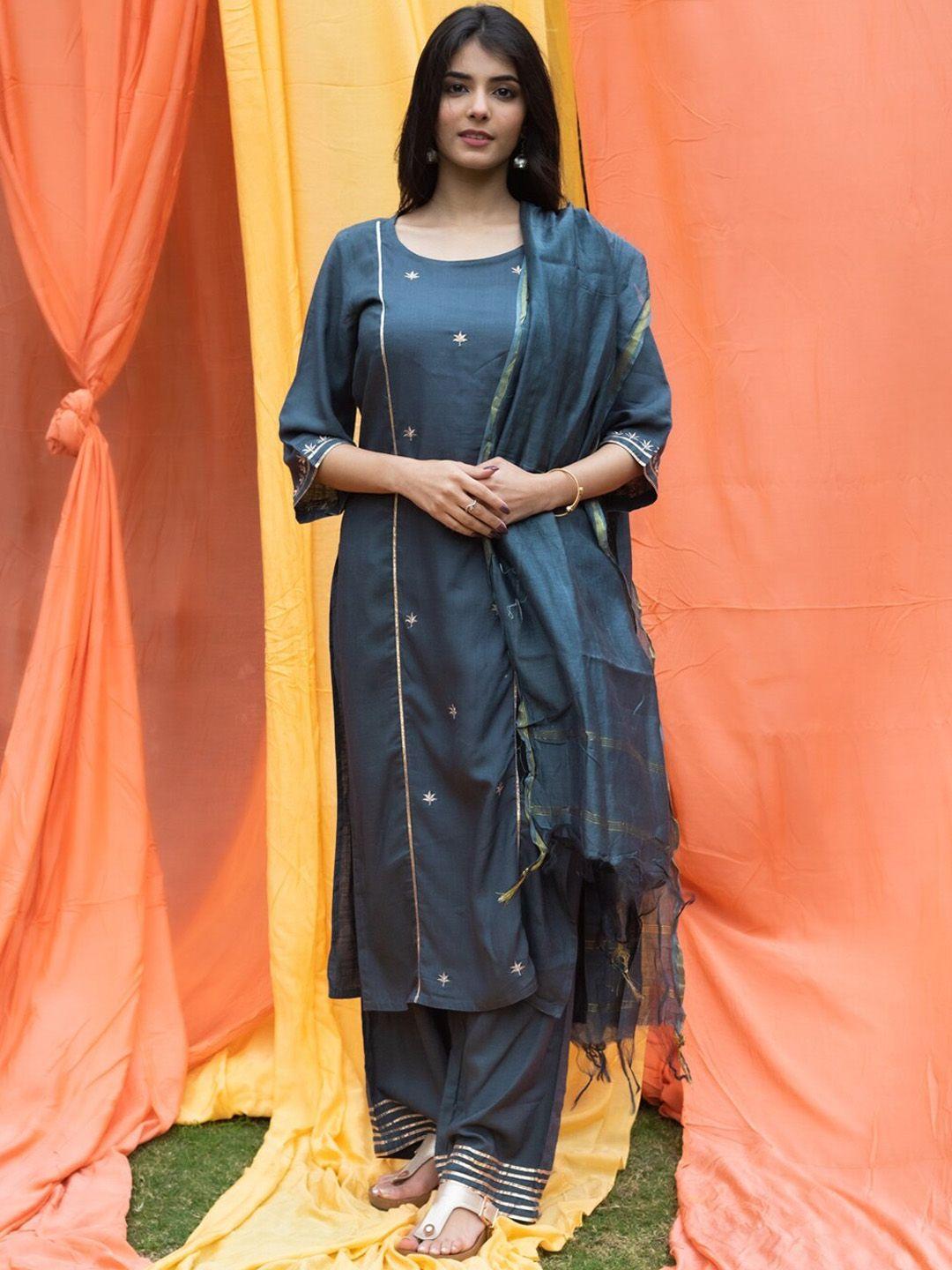 svarchi women grey angrakha kurta with trousers & with dupatta