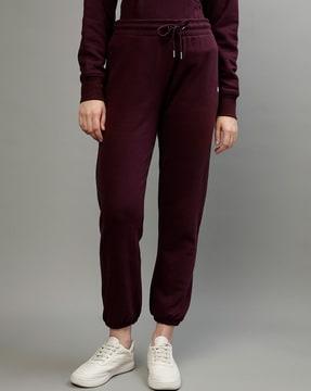 sweat pants with insert pockets