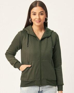 sweatshirt with kangaroo pockets