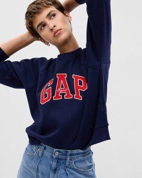 sweatshirt with logo applique