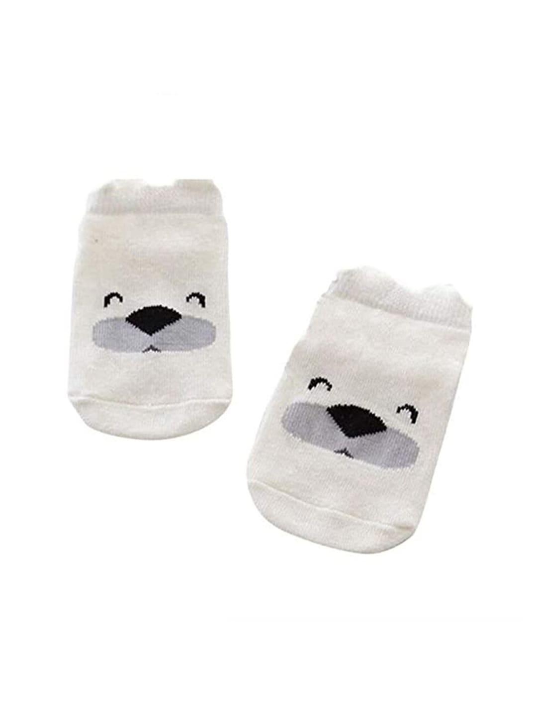 syga kids white patterned ankle-length socks