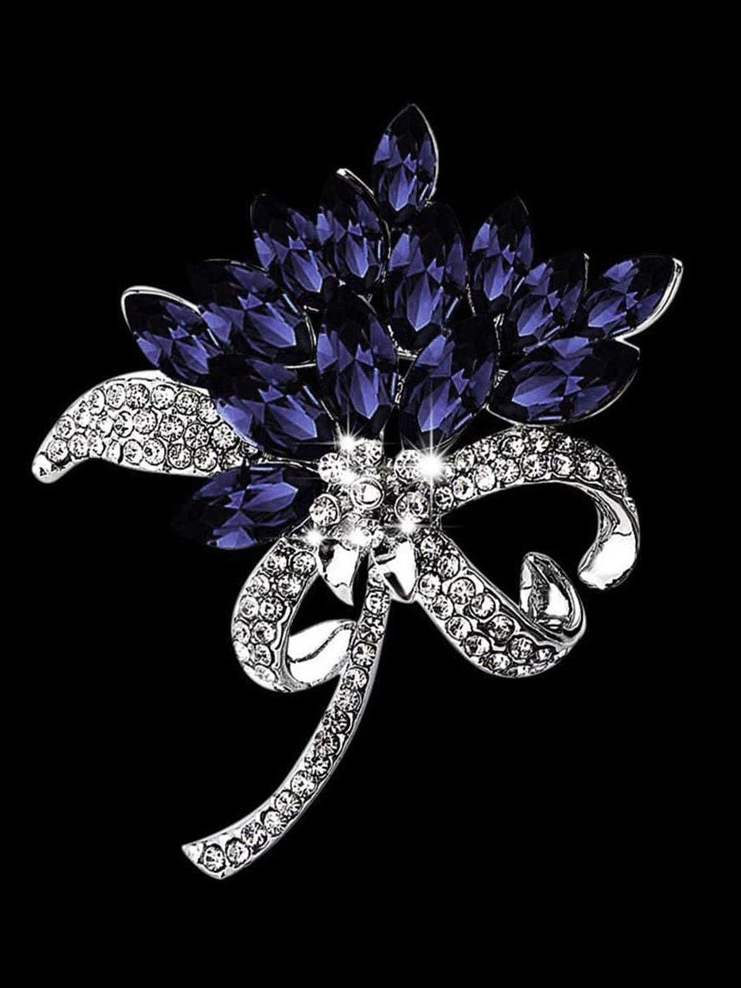 syga stones studded floral-charm brooch