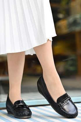 synthetic slip-on women's loafers - black