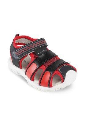 synthetic-velcro-boys-casual-sandals---red