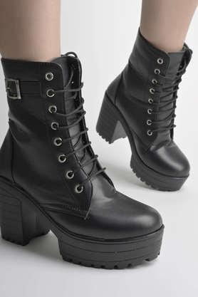 synthetic zipper girls casual boots - black
