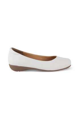 synthetic slip-on women ballerinas - white