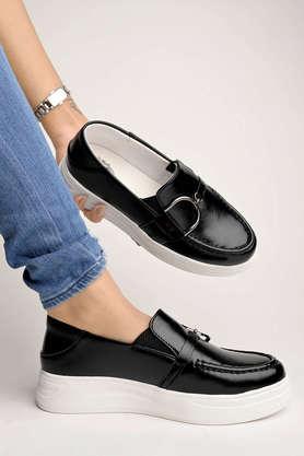 synthetic slipon girls casual loafers - black