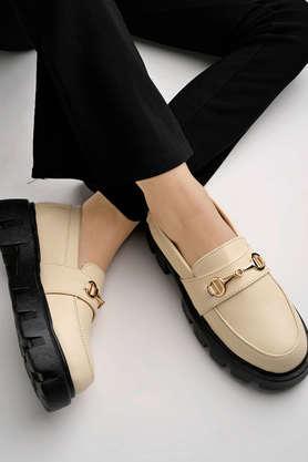 synthetic slipon girls casual loafers - cream