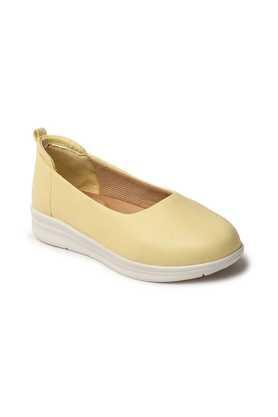 synthetic slipon women's casual ballerinas - yellow