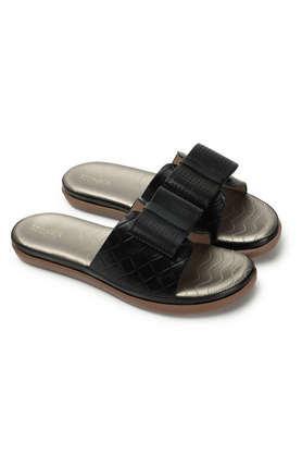 synthetic slipon women's casual sandals - black