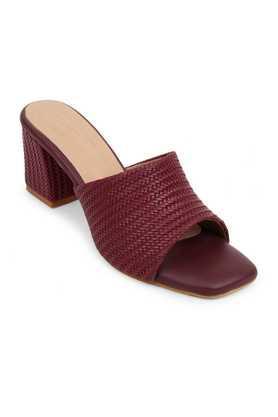 synthetic slipon women's party wear sandals - maroon