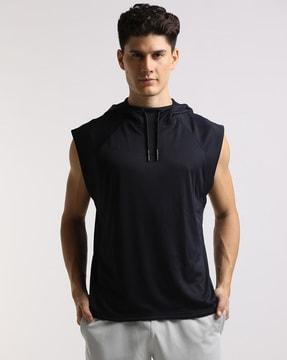 t-shirt hoodie with curved hem