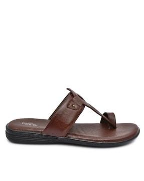 t-strap flip-flops with toe-ring
