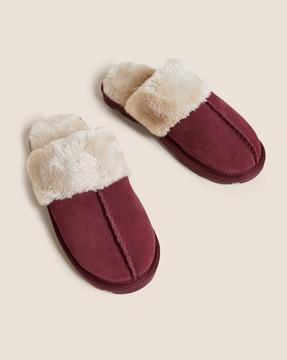 t-strap slippers