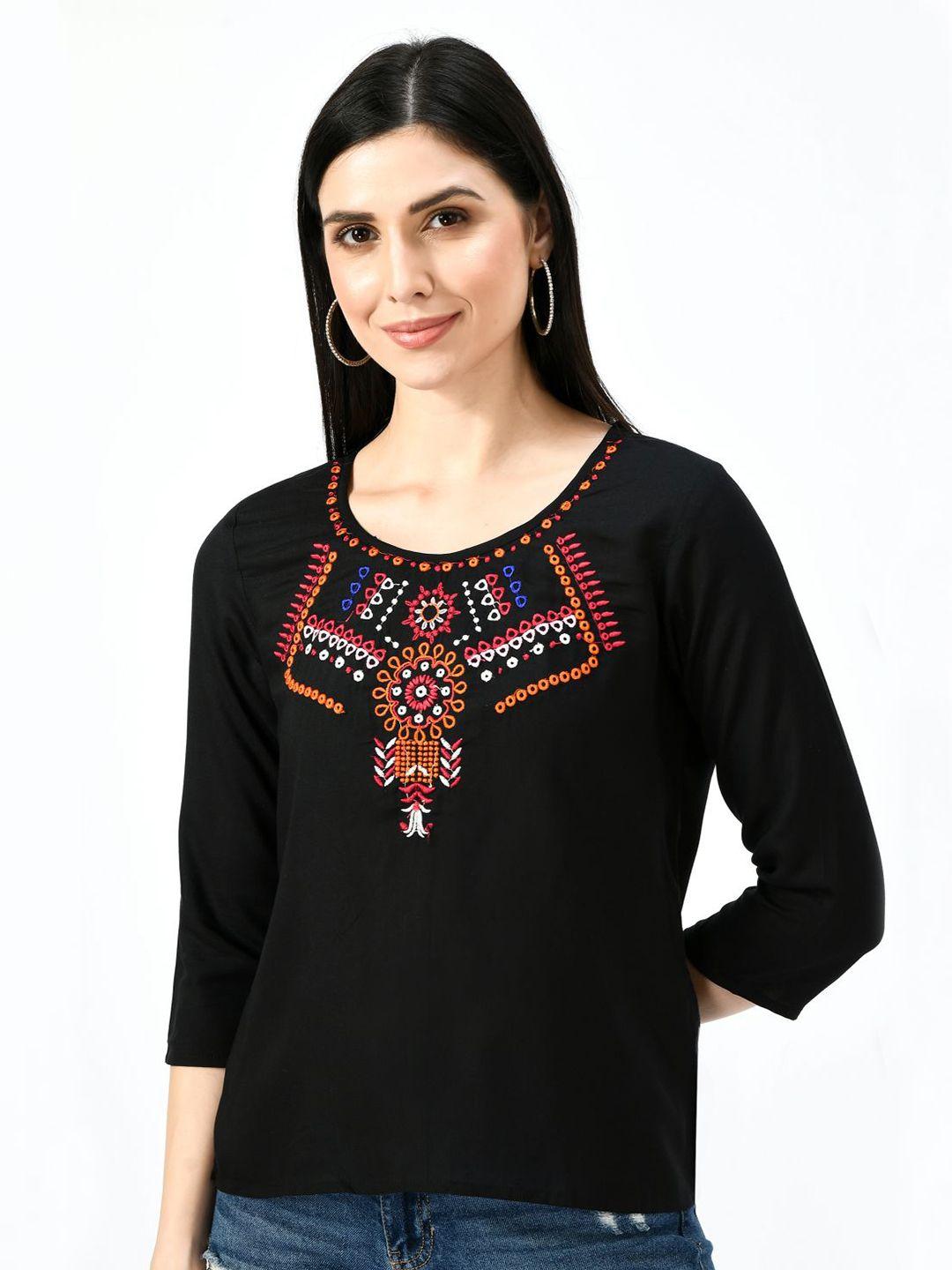 taaraa black embroidered top