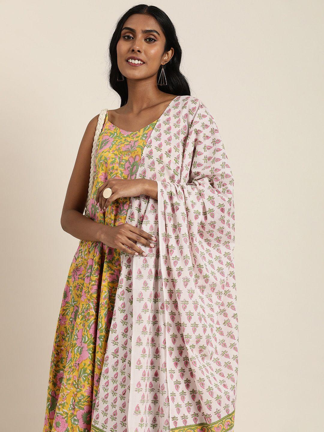 taavi women floral printed regular sanganeri kurta with trousers & dupatta