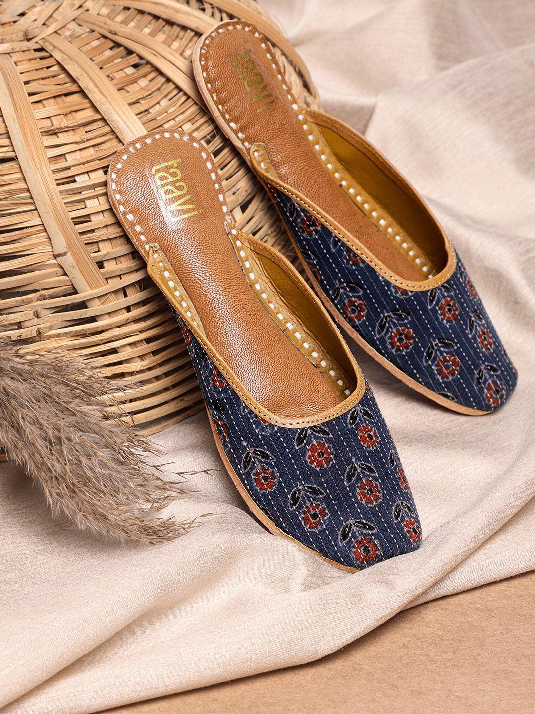 taavi women navy blue & white pin striped ethnic motifs print handcrafted mules