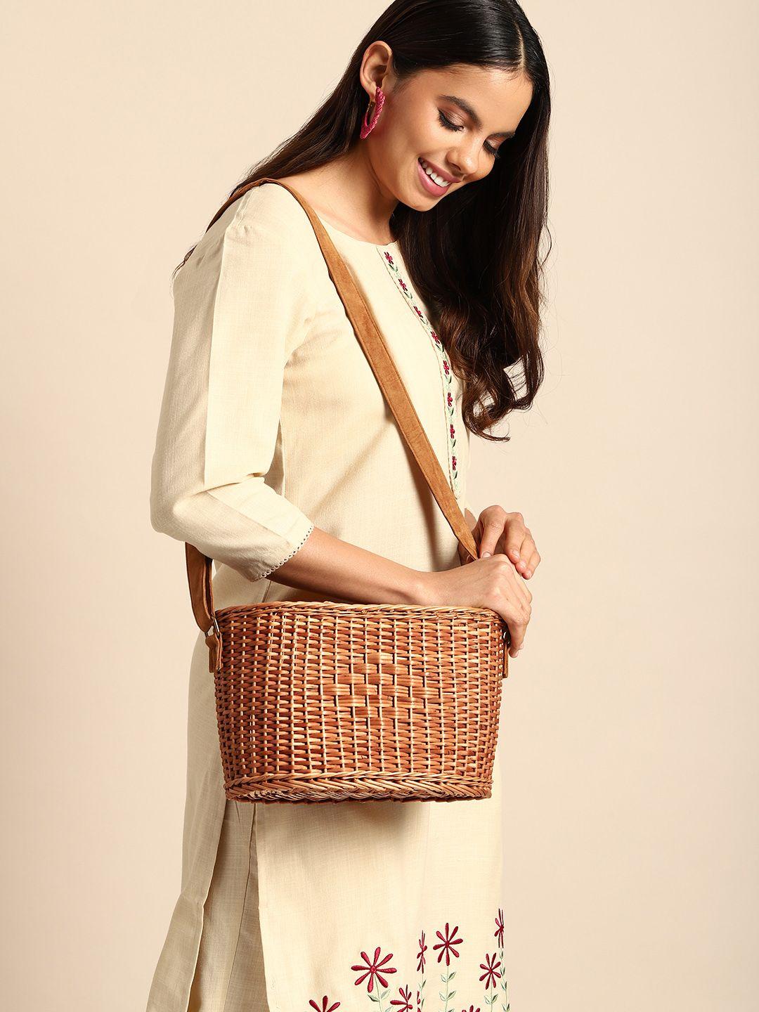 taavi women self design sling bag