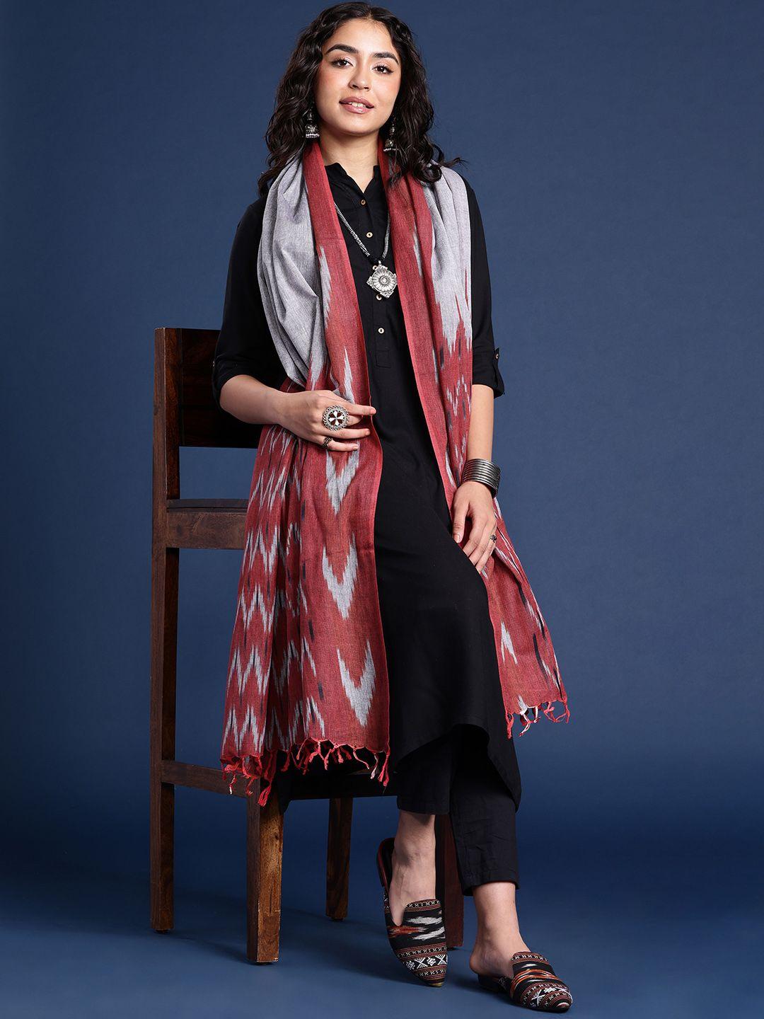 taavi woven design ikat dupatta