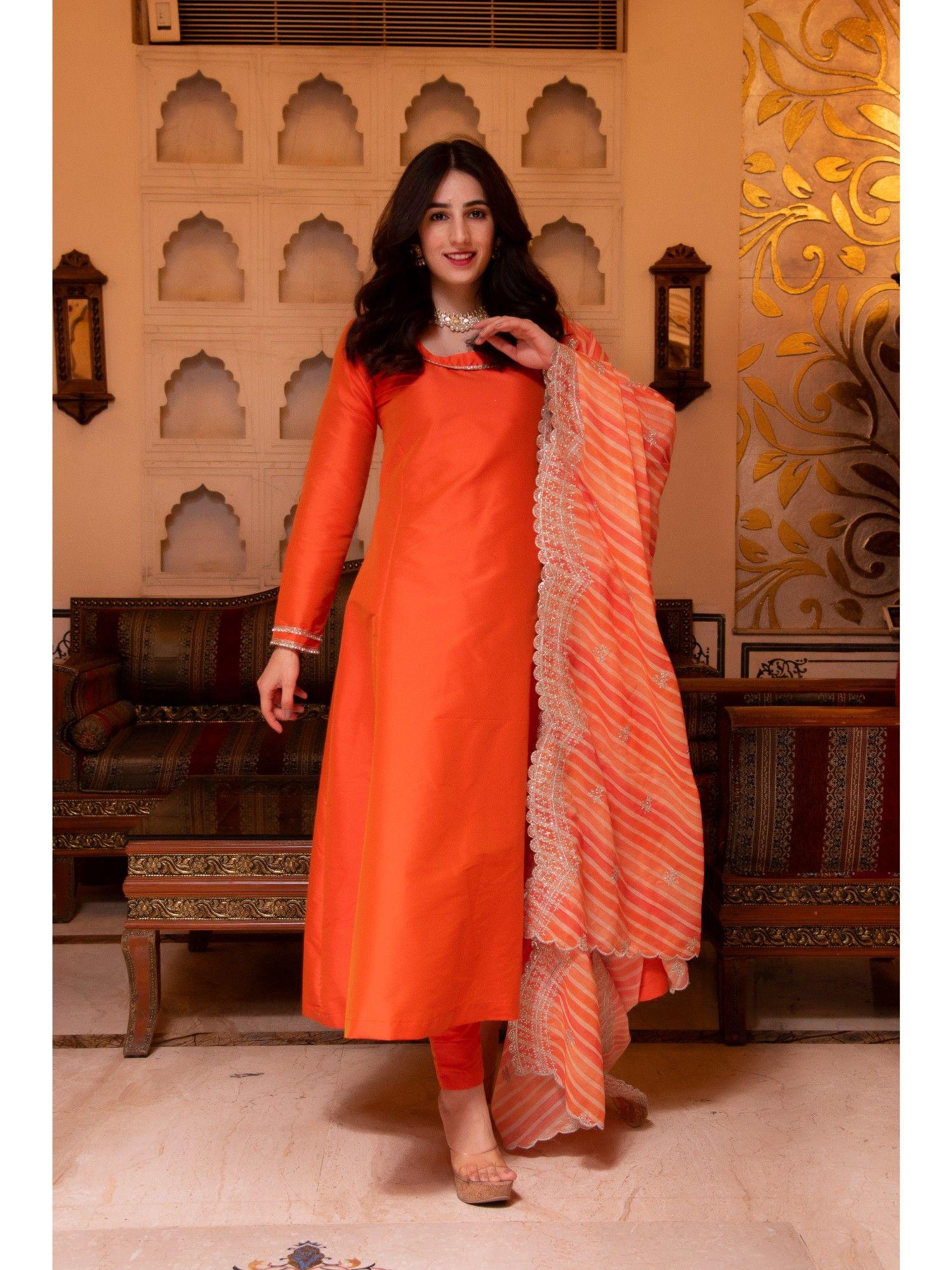 taffeta silk orange kurta (set of 3)