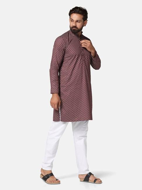 tahvo maroon & white slim fit printed kurta & pyjamas set