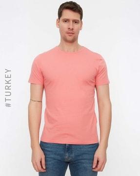 tailored fit crew-neck t-shirt with short sleeves