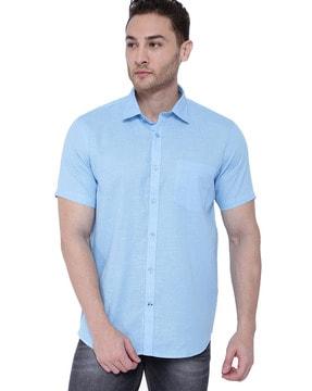 tailored fit shirt with patch pocket