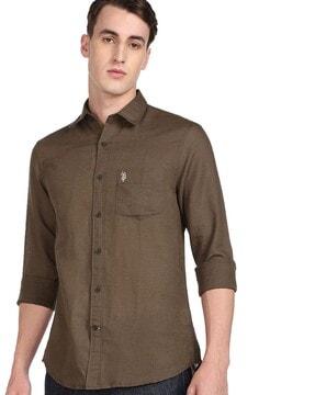 tailored fit shirt with patch pocket