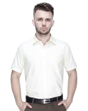 tailored fit shirt with patch pocket