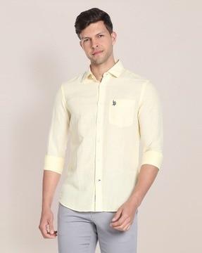 tailored fit shirt with spread collar