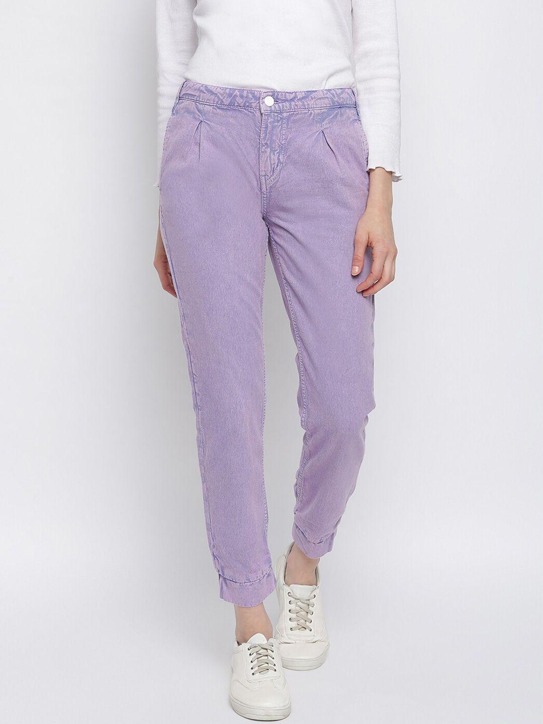 tales & stories women purple solid slouchy fit trousers