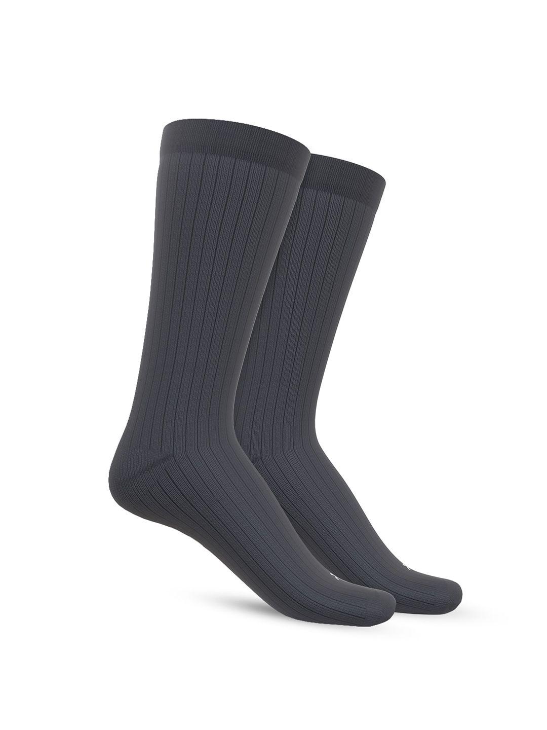 talkingsox unisexpack of 2 calf-length moisture wicking bamboo socks