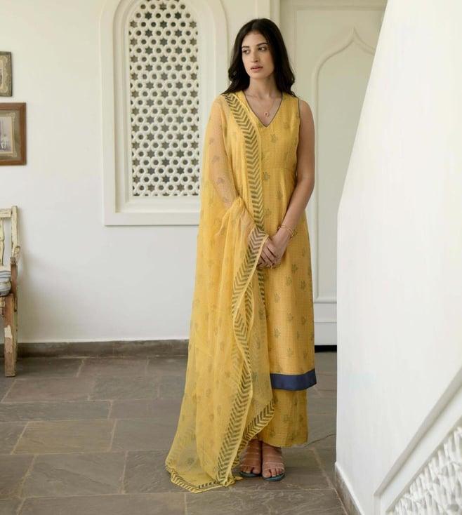 taro gulzar mustard & cornflower kurta set