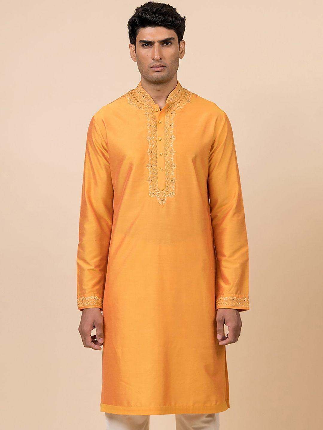 tasva men yellow & white ethnic motifs embroidered kurta with trousers