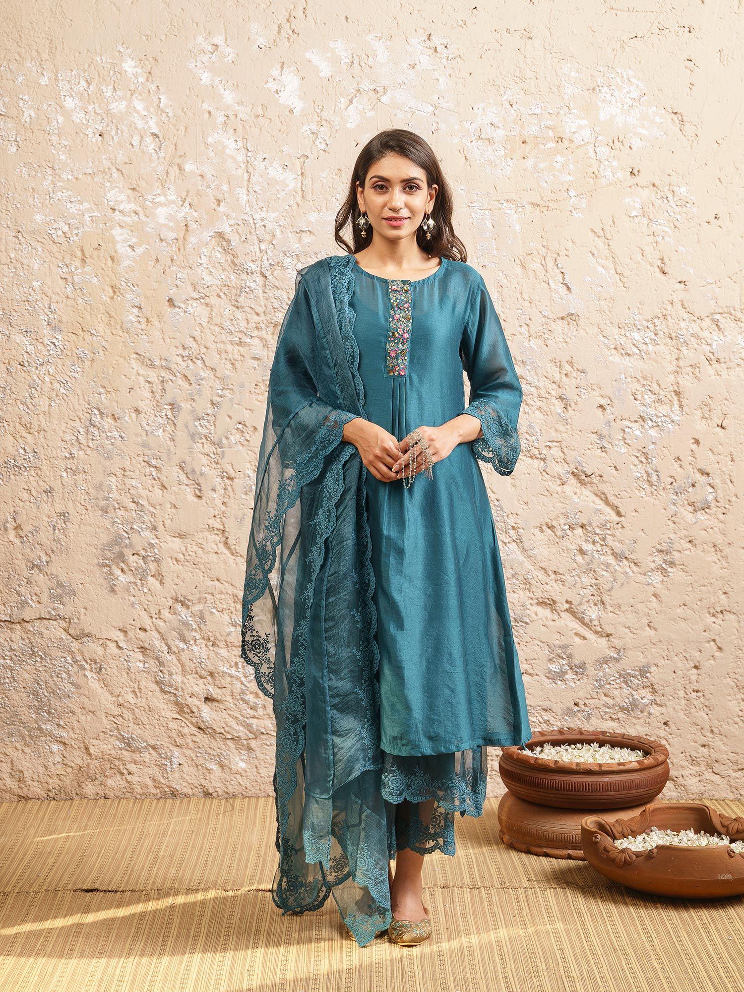 teal embroidered kurta with pant and dupatta (set of 3)
