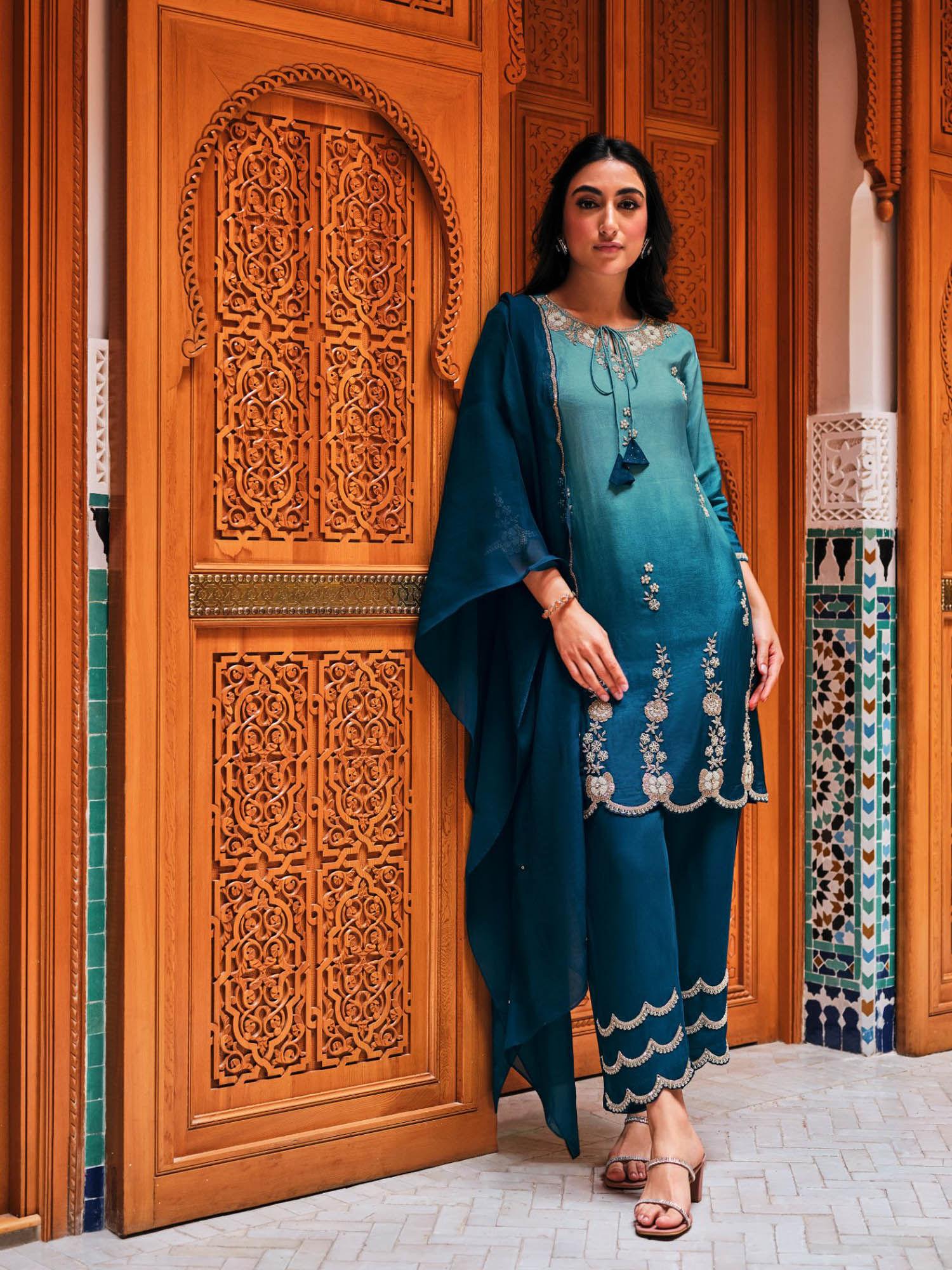 teal ombre-dyed raw silk kurta with pants and dupatta (set of 3)