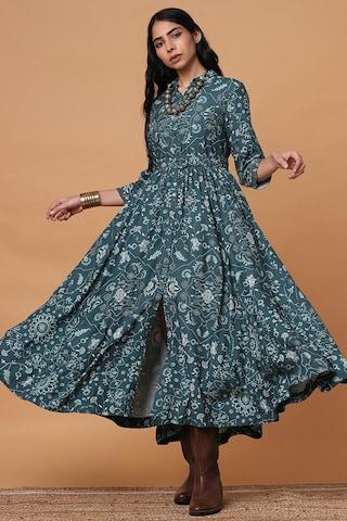 teal printeded regular collar casual maxi 3/4th sleeves women flared fit dress