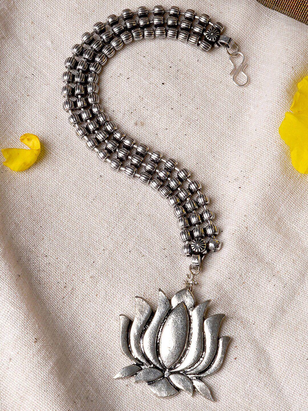 teejh oxidised silver-plated vrutika maang tikka