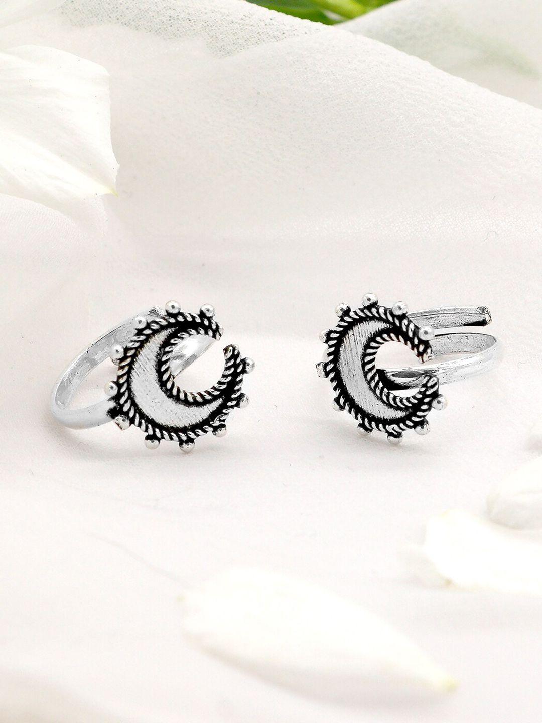 teejh set of 2 oxidised silver-toned & black oxidised toe rings