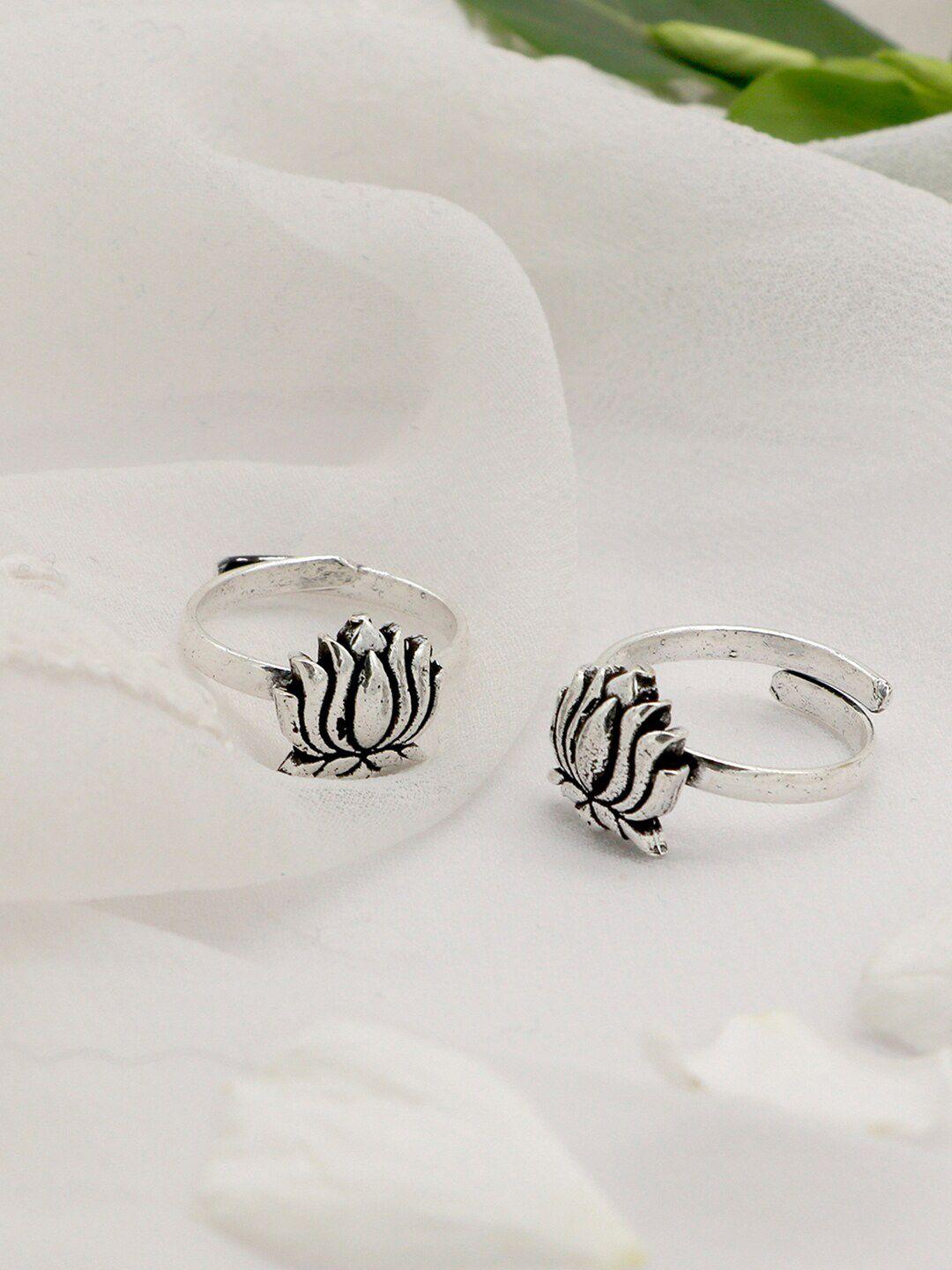 teejh set of 2 oxidised silver-toned lotus-shaped adjustable toe-ring
