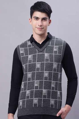 textured acrylic v-neck men's pullover - dark grey