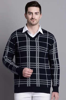 textured acrylic v-neck men's pullover - navy