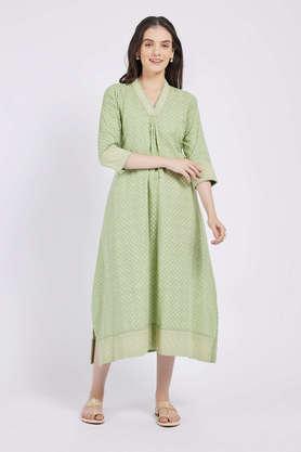 textured cotton v-neck women's top - green mix