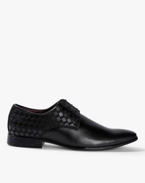 textured derby shoes