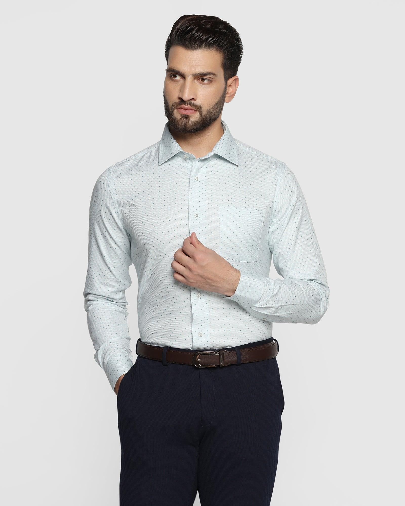 textured formal shirt in light blue (larry)