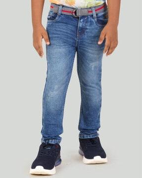 textured mid-rise jeans with belt