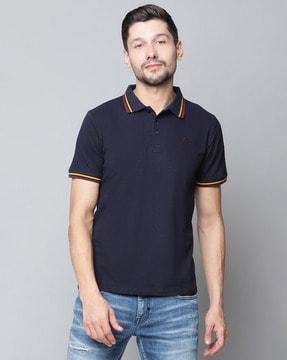 textured polo t-shirt with ribbed hem