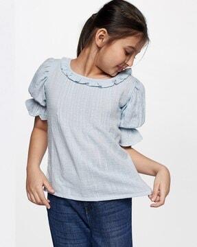 textured top with puff sleeves